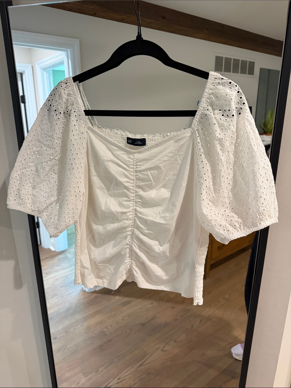 GAP White Eyelet Ruched Puff-Sleeve Top